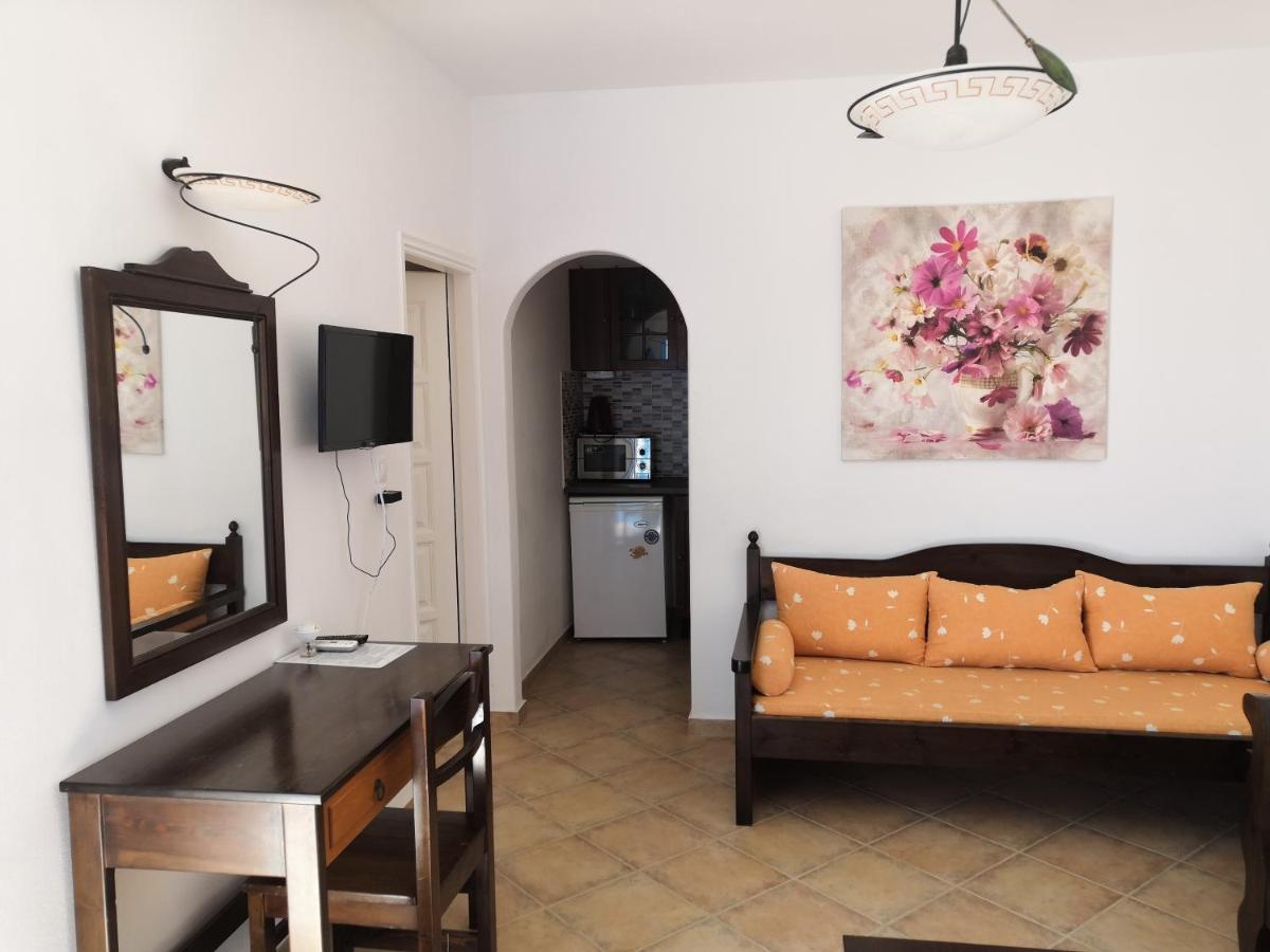 Armonia By Grispos Villas Schoinoussa Bagian luar foto